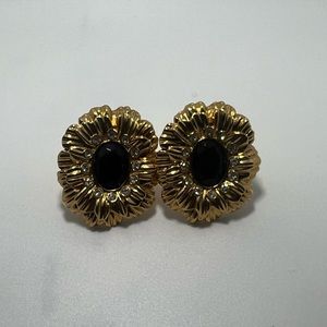 Vintage gold clip in earrings